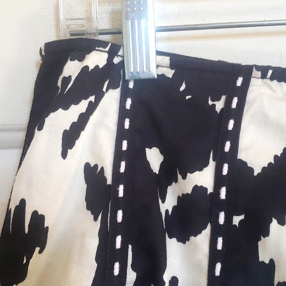 CAbi Dashing Skirt Black White Floral #937 | SIZE 4 - Picture 6 of 11
